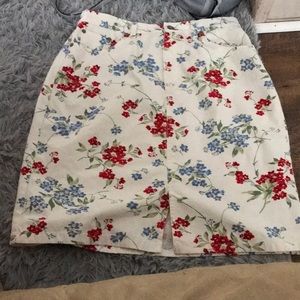 Short pencil skirt size 10